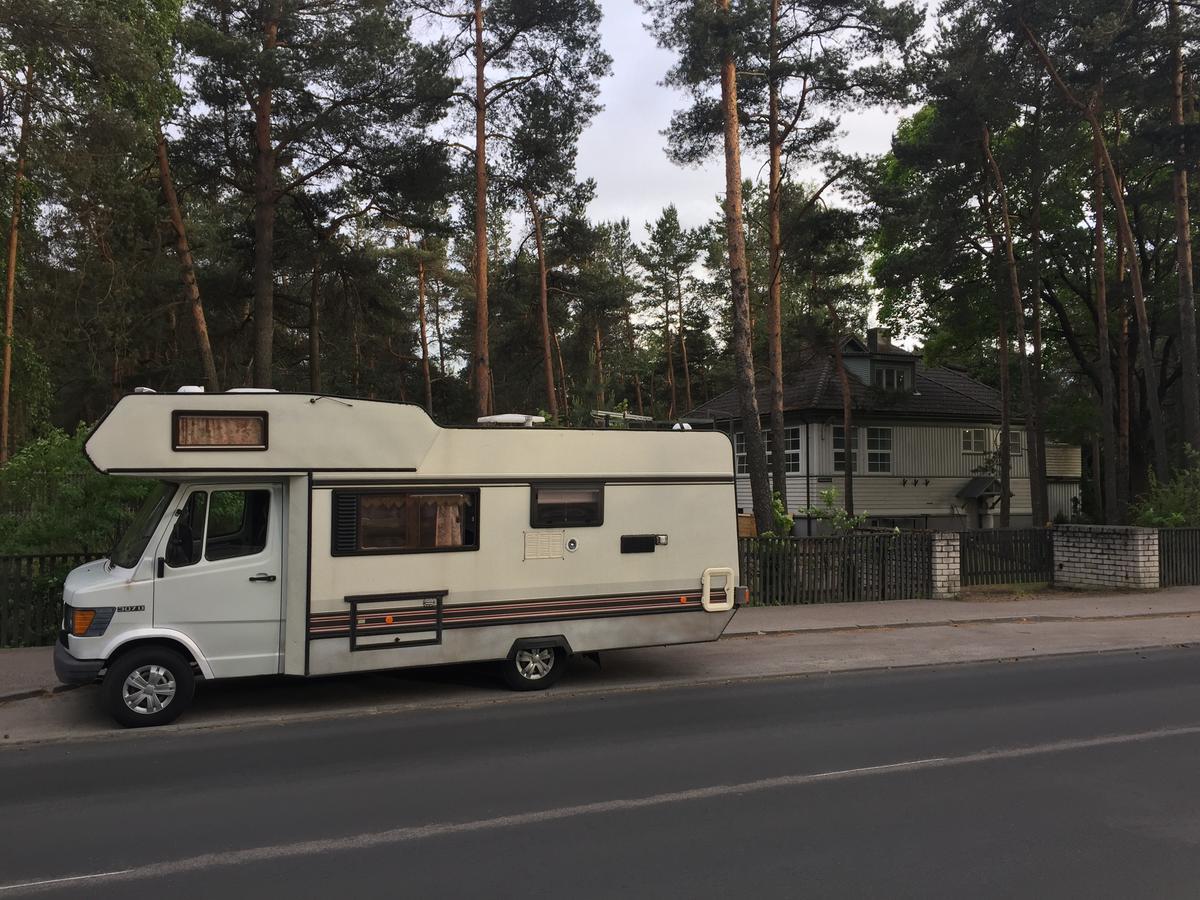 טאלין Freedom65 Hostel And Caravan מראה חיצוני תמונה