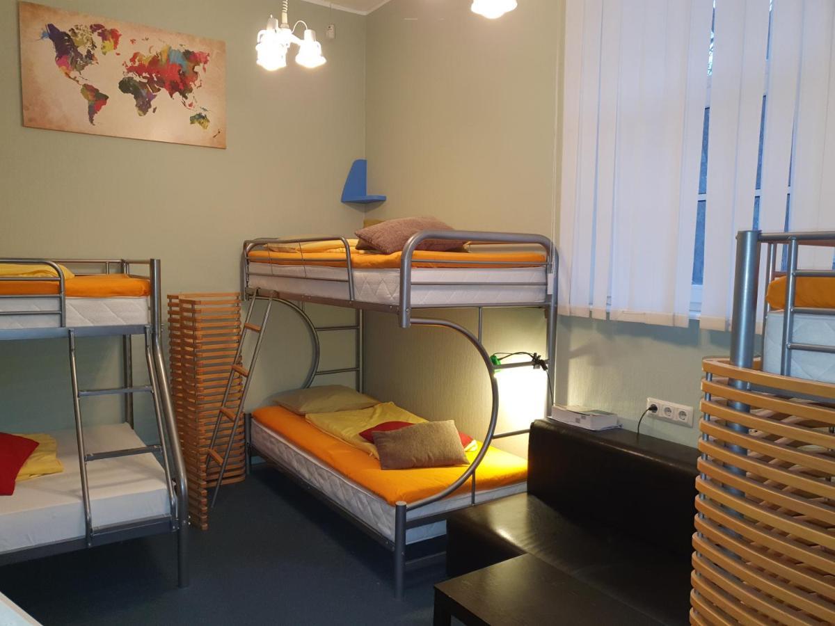 טאלין Freedom65 Hostel And Caravan מראה חיצוני תמונה
